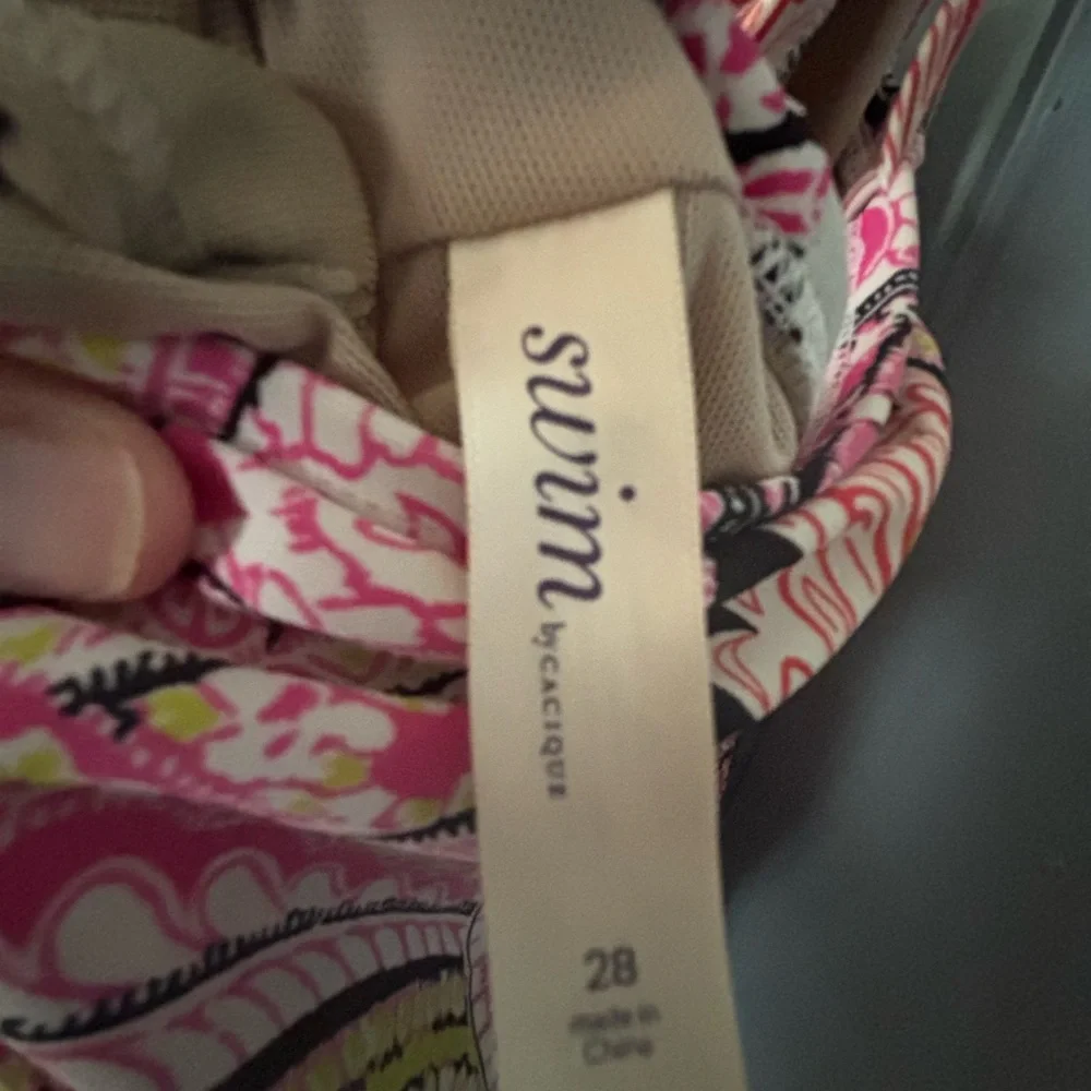 SWIM By Cacique Lane Bryant Pink & Yellow Paisley Tankini - Picture 3 of 4